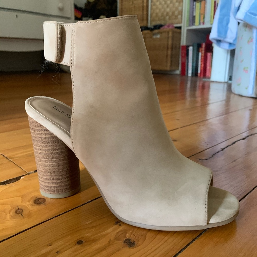 Block heel sandals